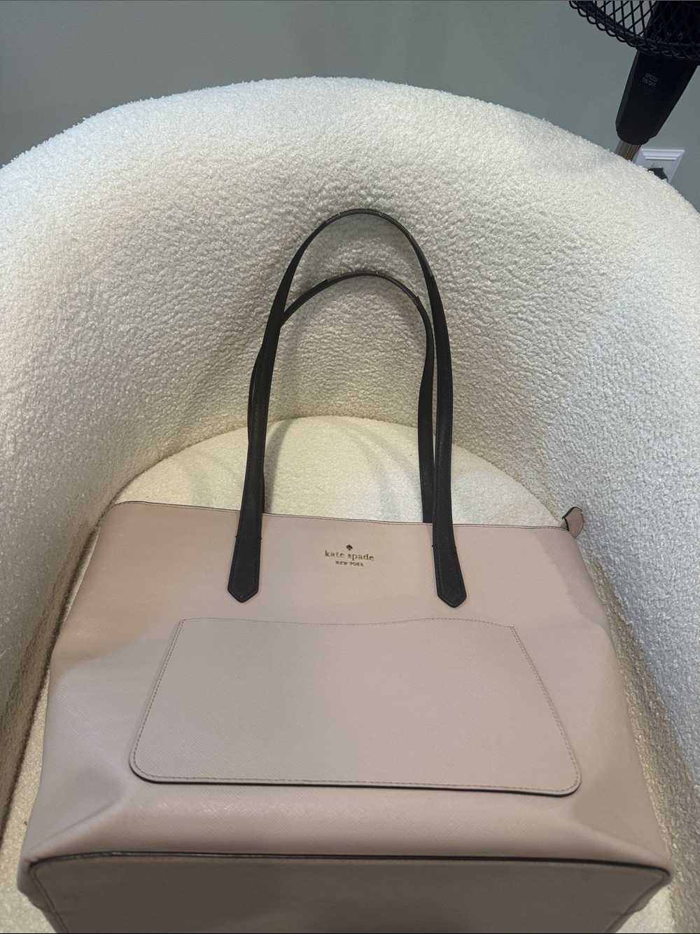 kate spade ♠️ Cream Tote with black Straps - Picture 2 of 15